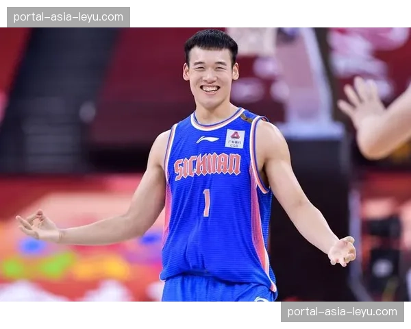 从选秀落榜到球队主力：讲述四川金强后卫景菡一的成长之路